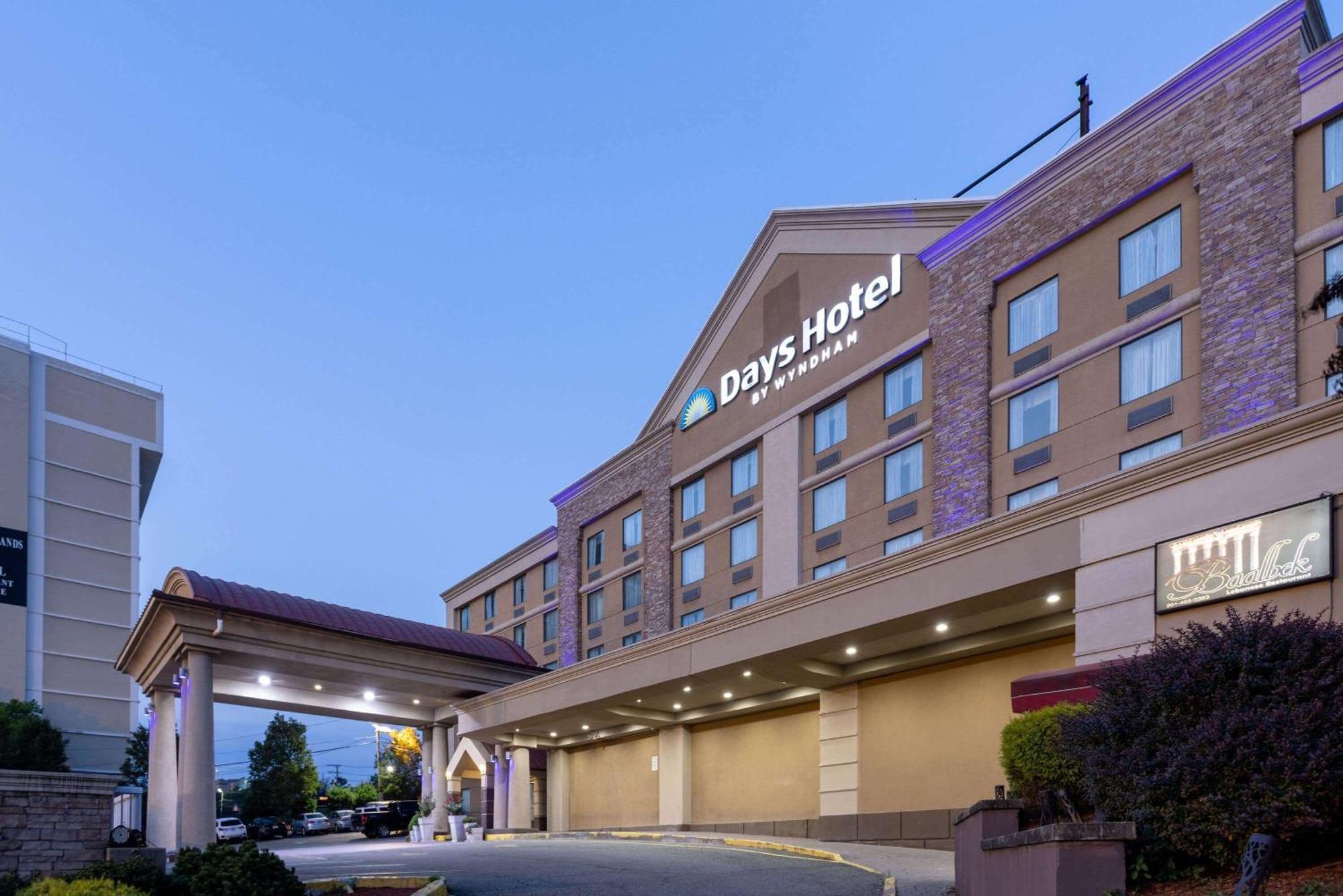 Days Hotel By Wyndham North Bergen Exterior foto